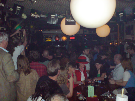 The Mahones live at the Fiddler's Green in Oldenburg